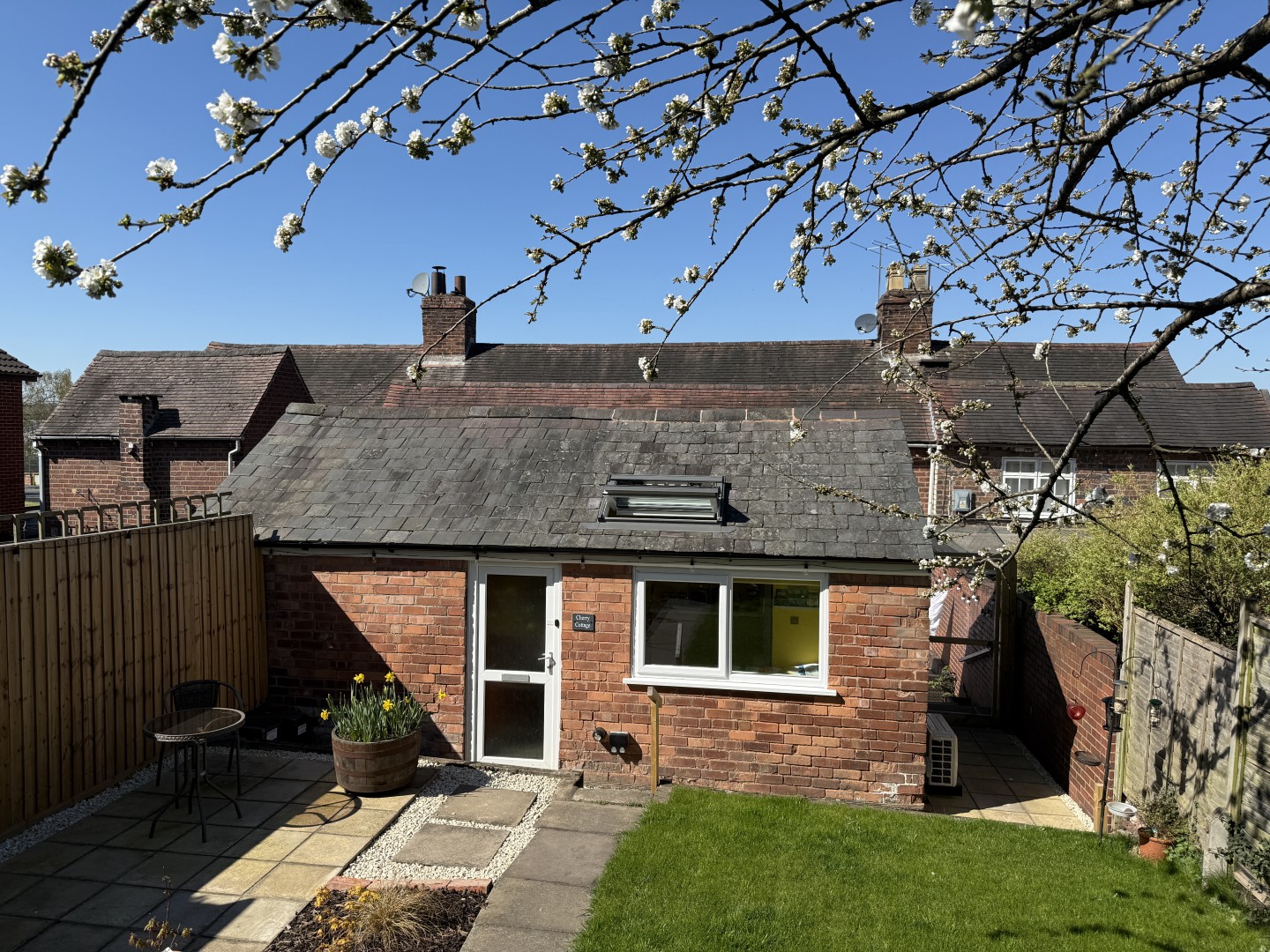 Cherry Cottage gallery photo 1